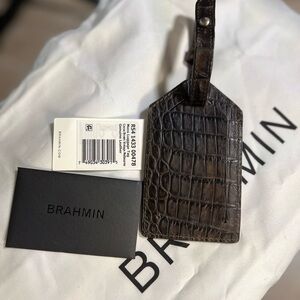 NWT- BRAHMIN MENS LUGGAGE TAG IN COCOA BROWN VINTAGE MELBOURNE